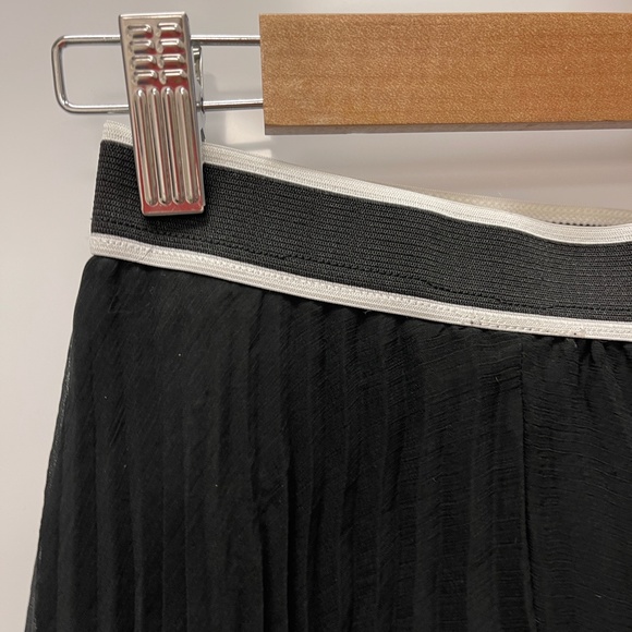 Abercrombie &‎ Fitch Sheer Pleated Elastic Waist Skirt Sz S - Picture 6 of 8